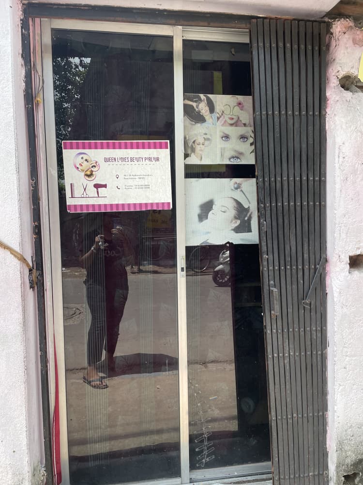 Queen Ladies Beauty Parlour | Best Beauty Parlour Kolkata image 7