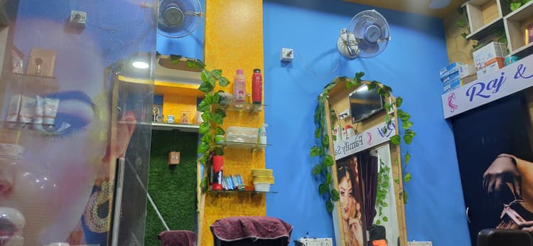 RAJ & RAJ FAMILY SALON image 16