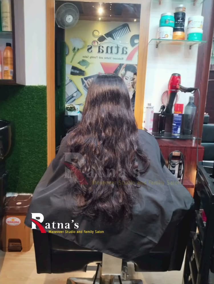 Ratna's Makeover Studio and Family Salon image 5