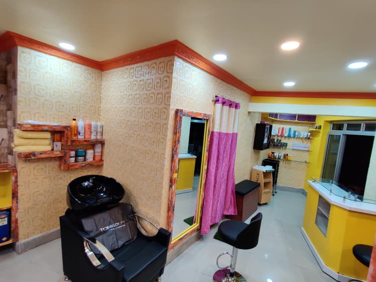 Reshmi's Bella Touch - Best Ladies Salon in Asansol image 12