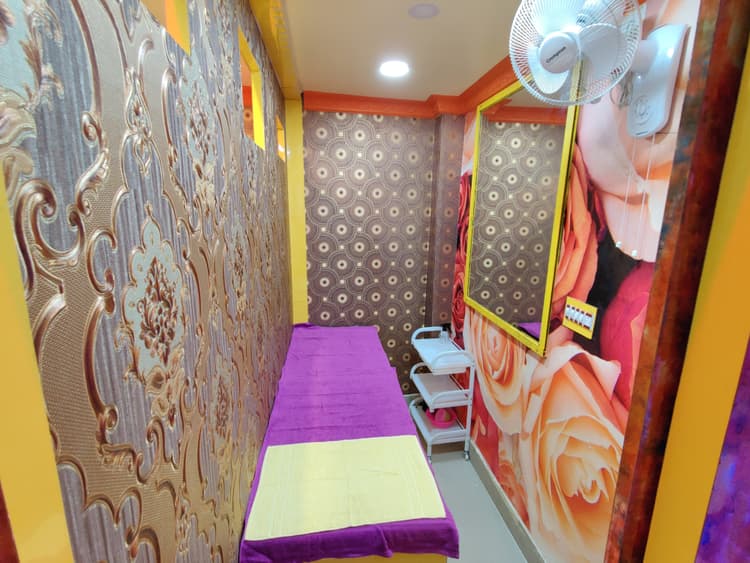 Reshmi's Bella Touch - Best Ladies Salon in Asansol image 4