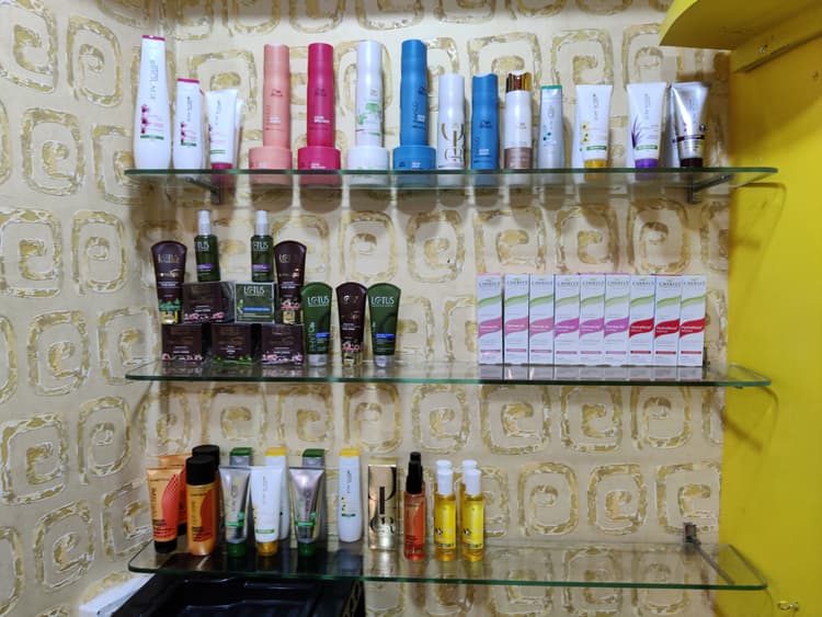 Reshmi's Bella Touch - Best Ladies Salon in Asansol image 7
