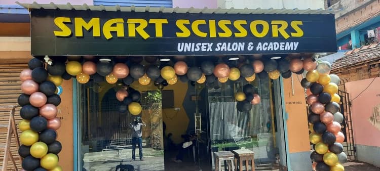 Royal Beauty Saloon... image 11