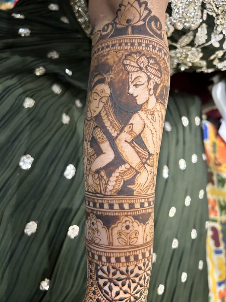 SUJATA'S MEHENDI STUDIO AND TRAINING image 26