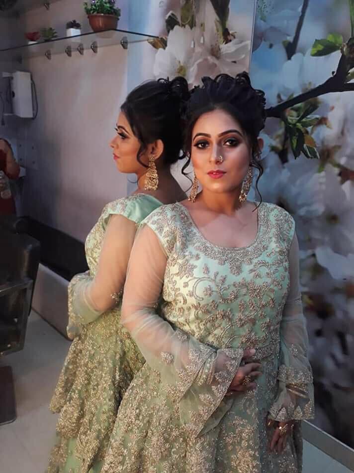Sampurna Beauty Salon and Makeup image 13