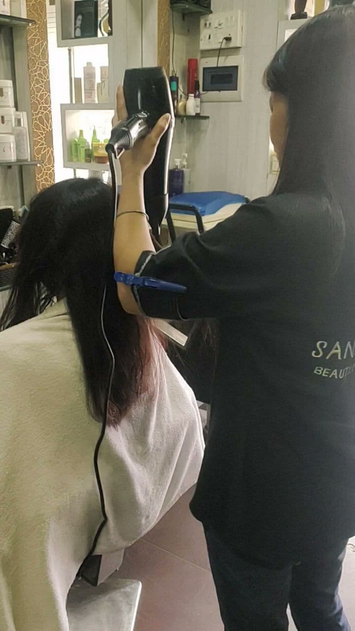 Sana Sarwar Make Up Studio & Academy | Best Makeup Studio & Academy | Certified Makeup Artist in Kolkata image 2
