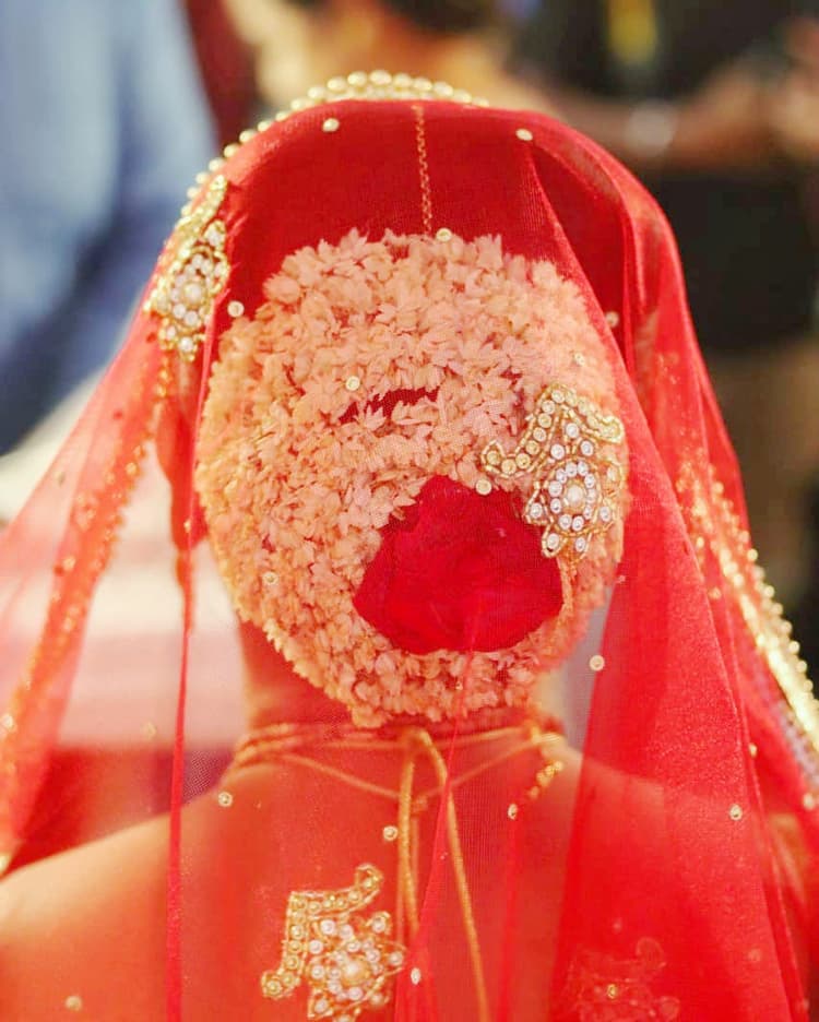 Sangiii's Bridal Makeup and Mehndi image 1