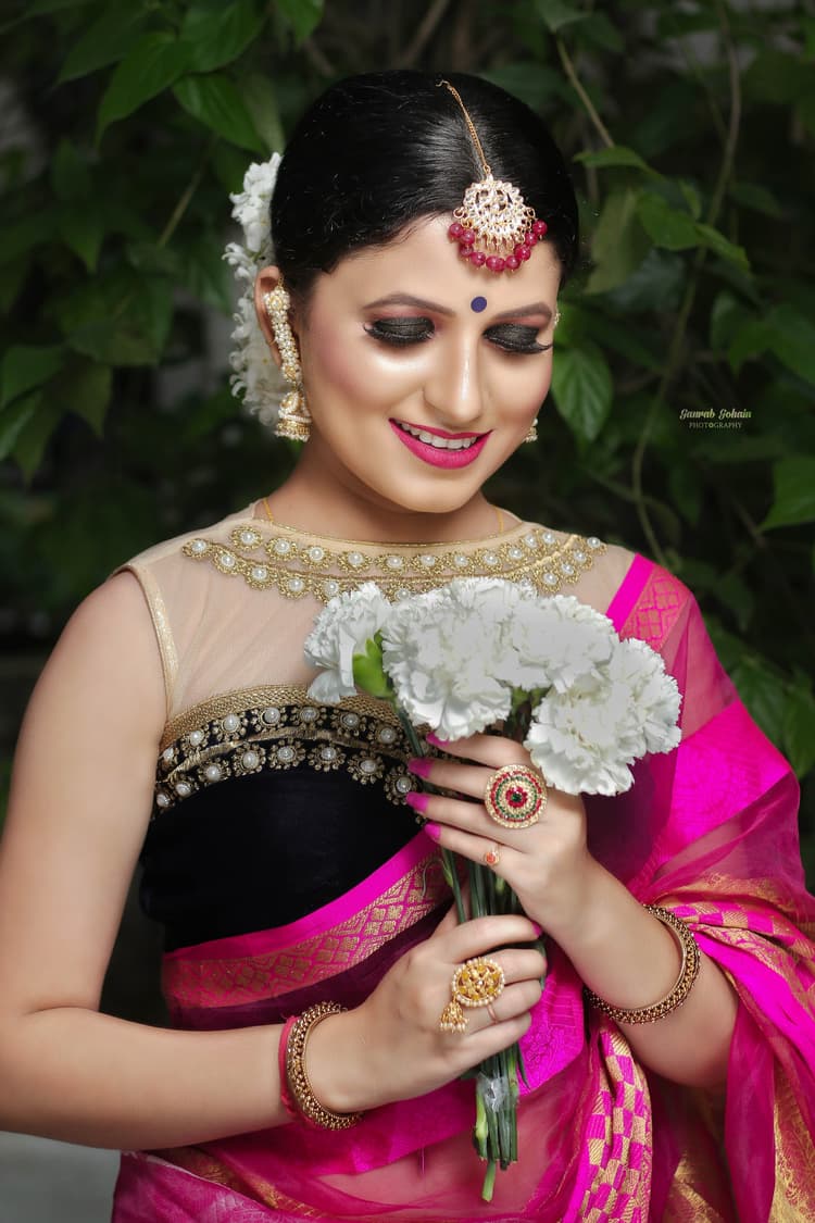 Sangiii's Bridal Makeup and Mehndi image 35