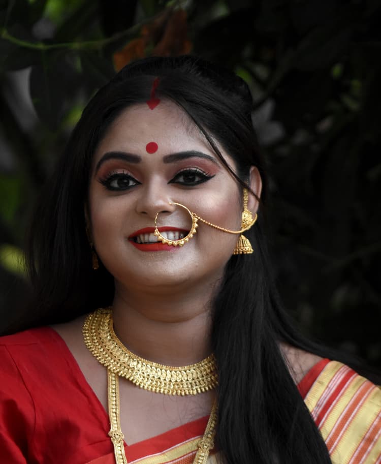 Sangiii's Bridal Makeup and Mehndi image 45