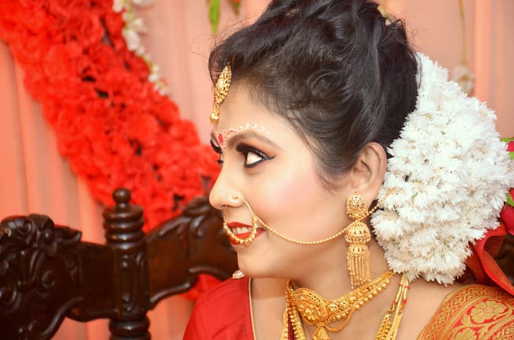 Sangiii's Bridal Makeup and Mehndi image 51