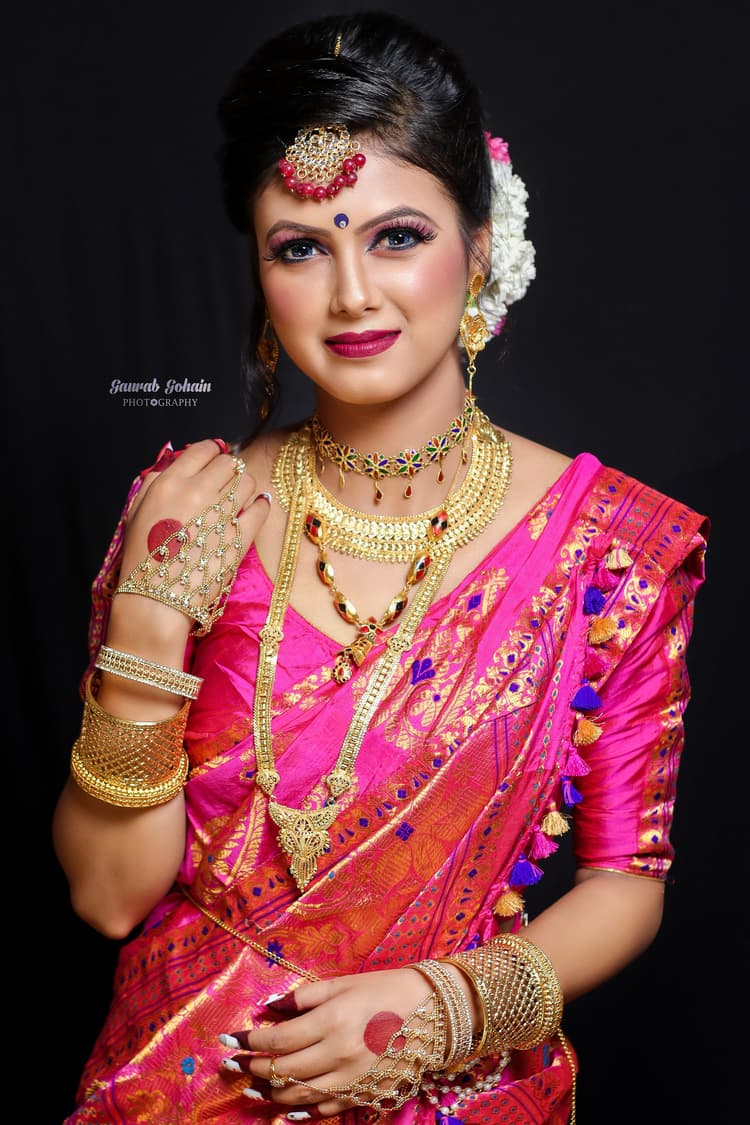 Sangiii's Bridal Makeup and Mehndi image 59