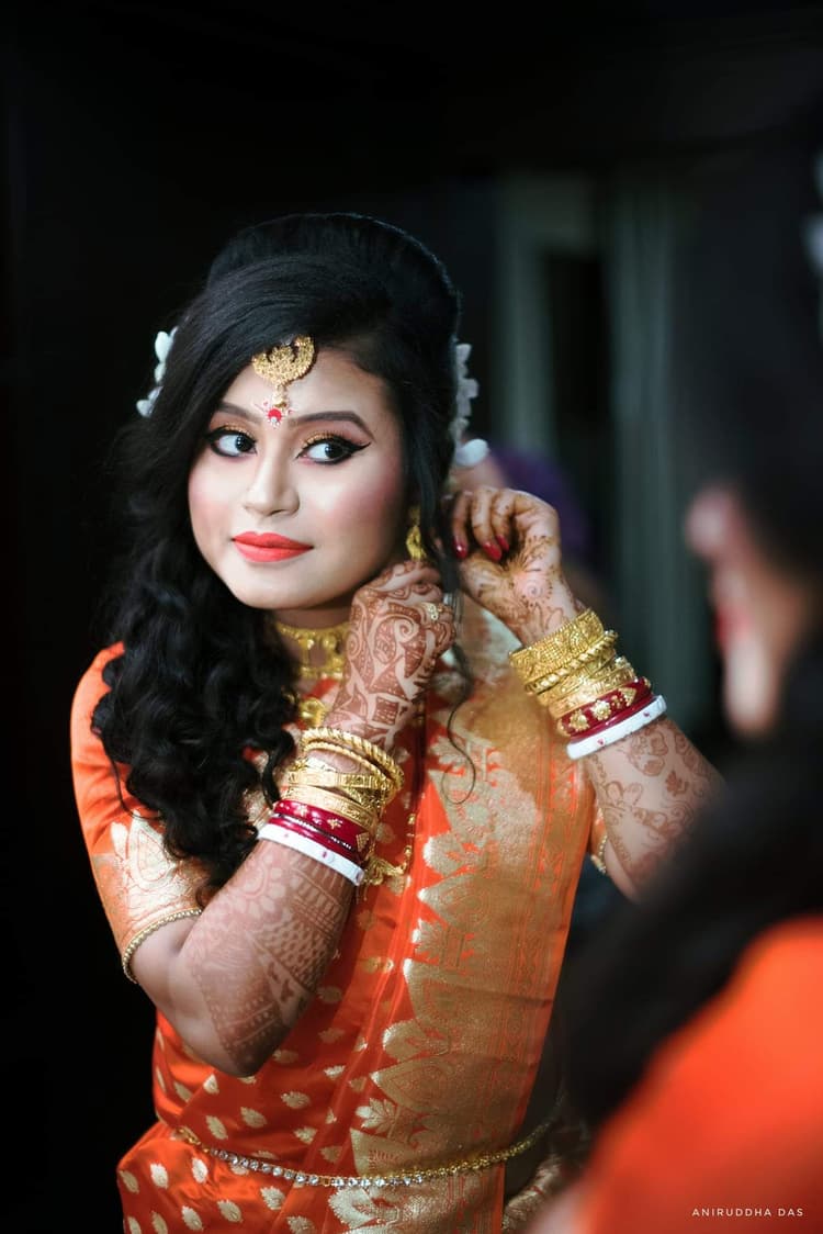 Sangiii's Bridal Makeup and Mehndi image 6