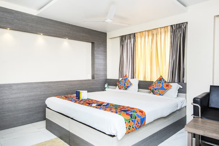 Shivangan Hotel image 2