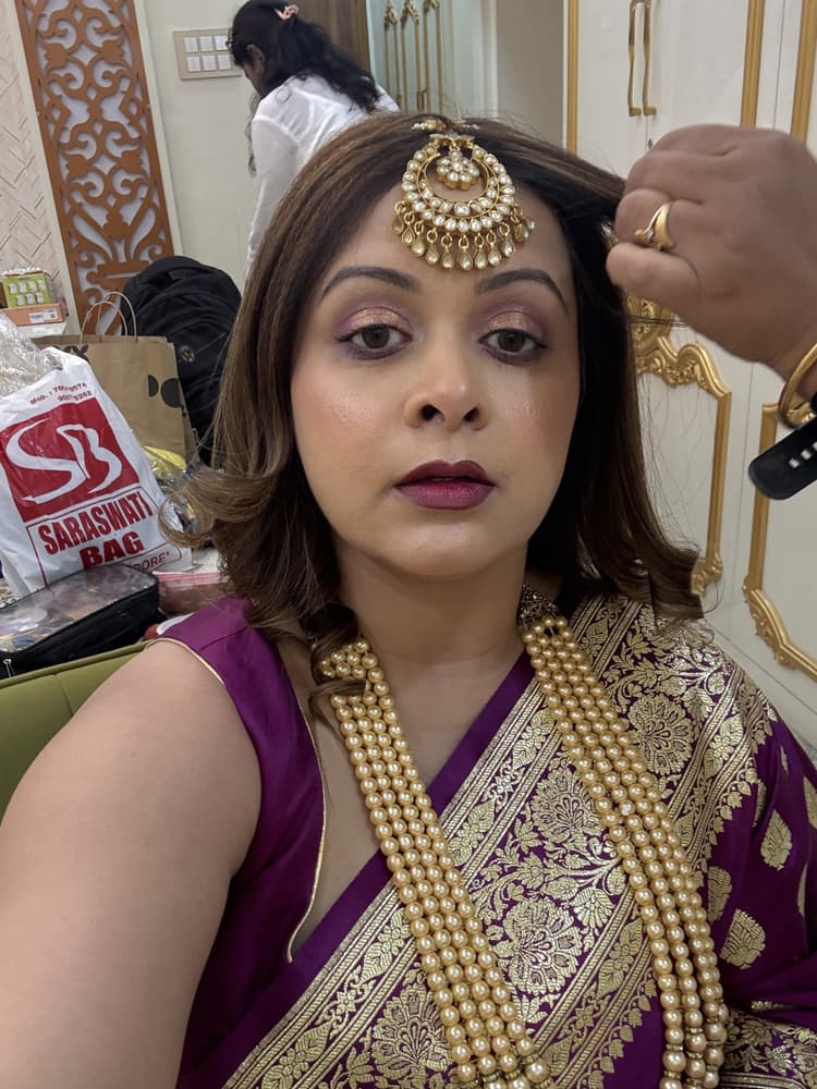 Susmita's - Professional Bridal Makeup Artist : ISO 9001:2015 Certified image 13