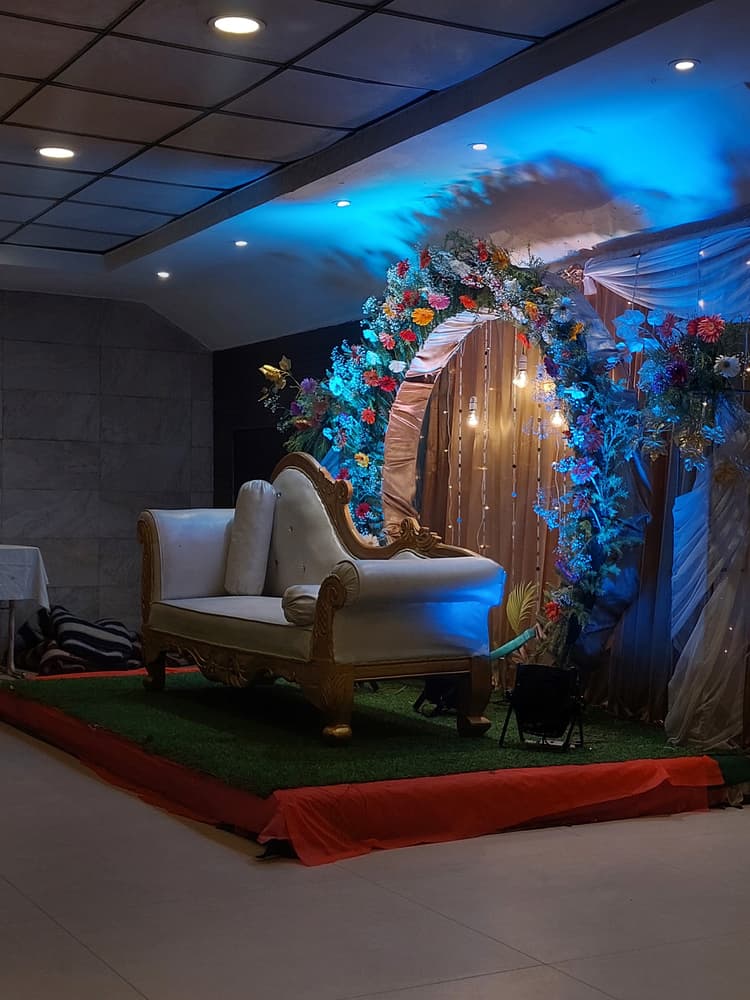 The Elgin Hotels & Banquets image 6