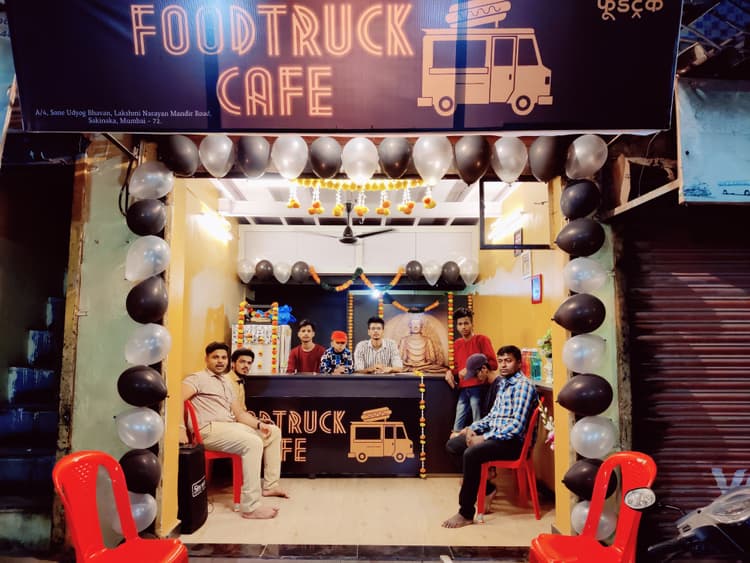 The LaLiT Food Truck Company Mumbai image 10