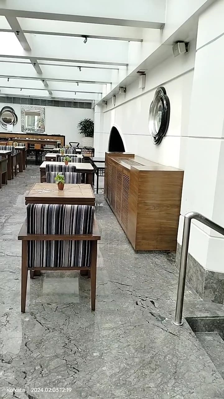 The LaLiT Great Eastern Kolkata image 3