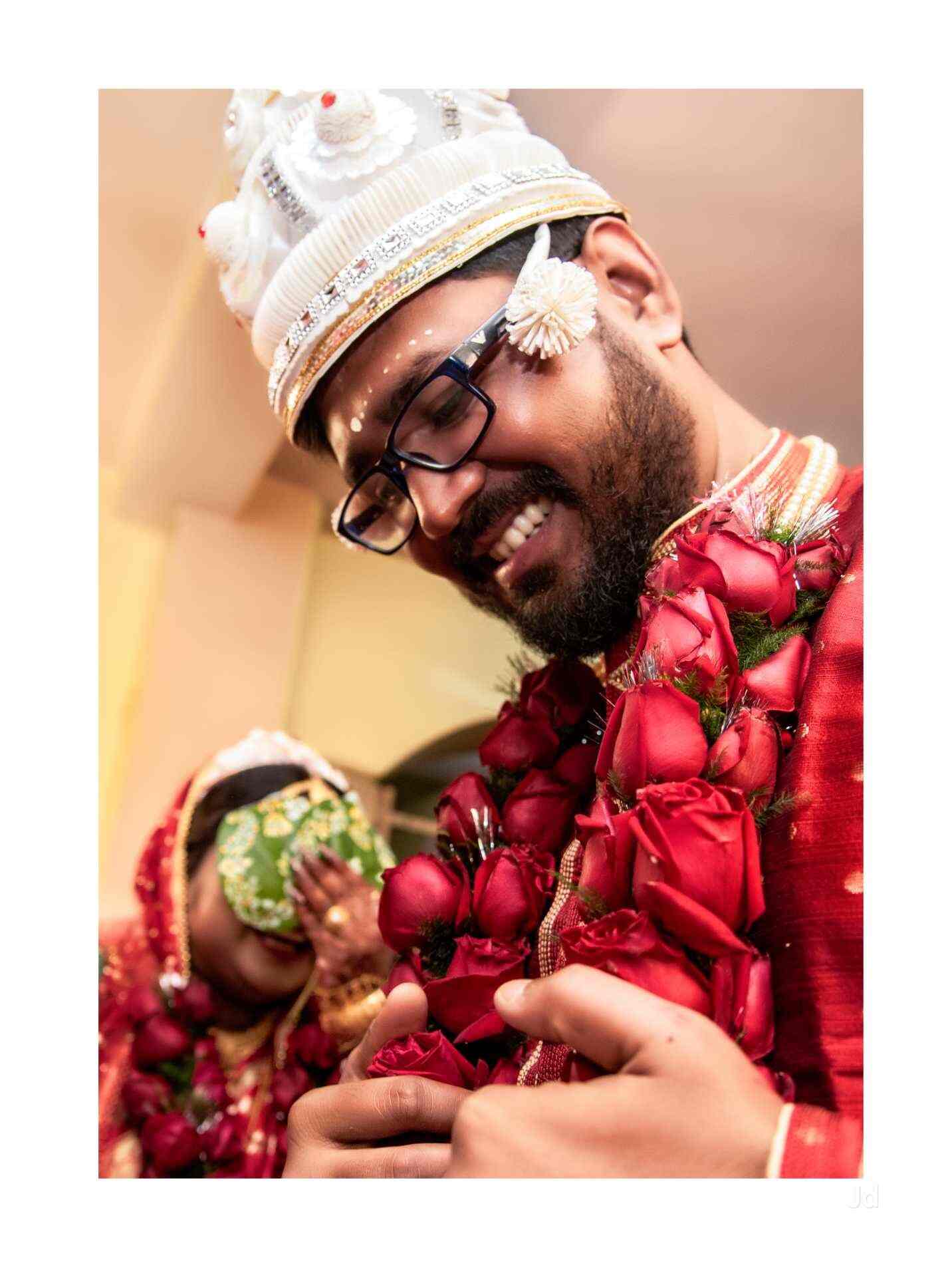 Pre wedding shoot by The Storytellers By Rahul in Kolkata