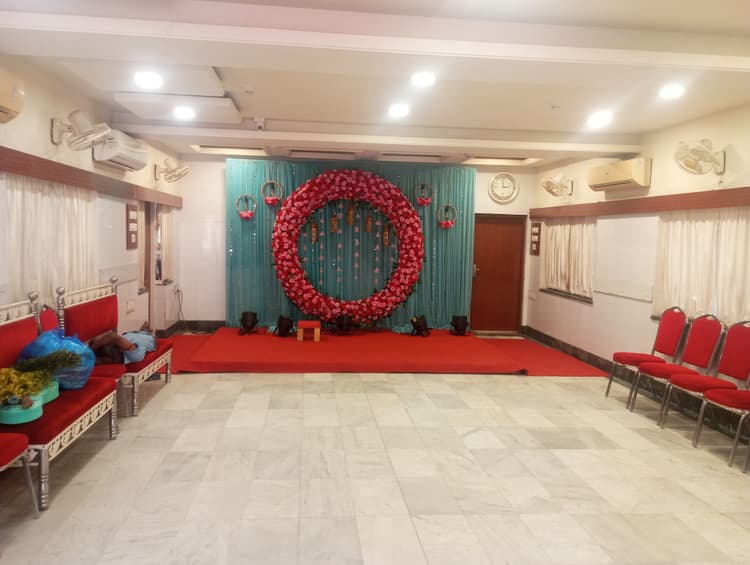 Tirupati Balaji Banquet image 11
