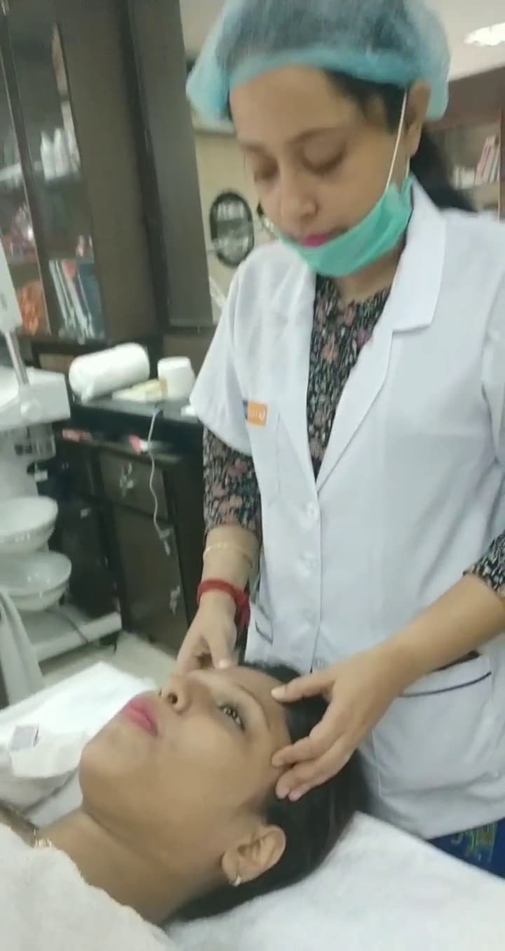 Titli Beauty Parlour And Bridal Makeup Artist image 4