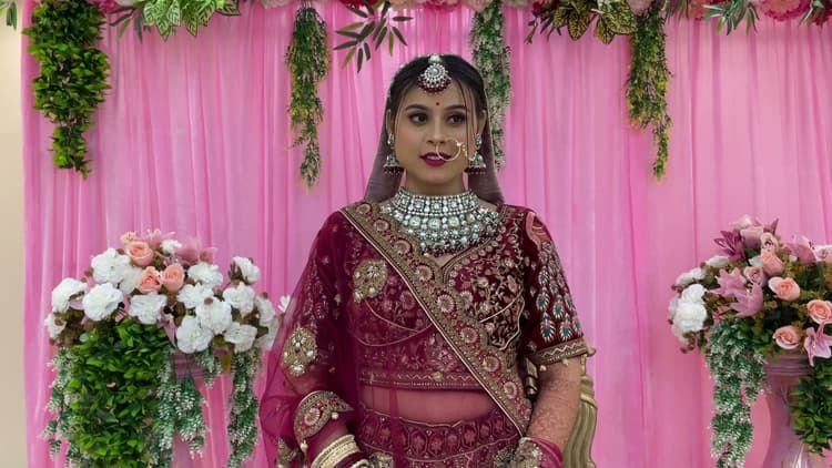 Tiyas Makeover - Best Makeup Artist in Baruipur image 2