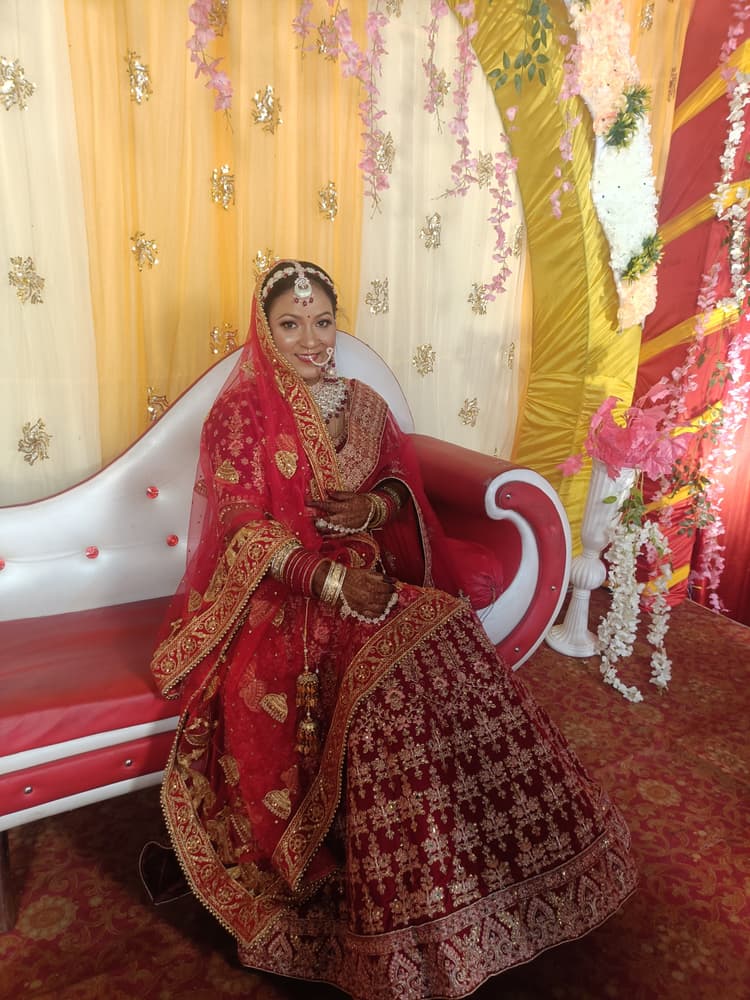 Tripti's Makeup Studio & Academy image 15