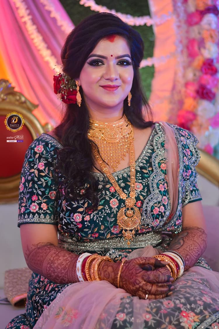 Tripti's Makeup Studio & Academy image 28