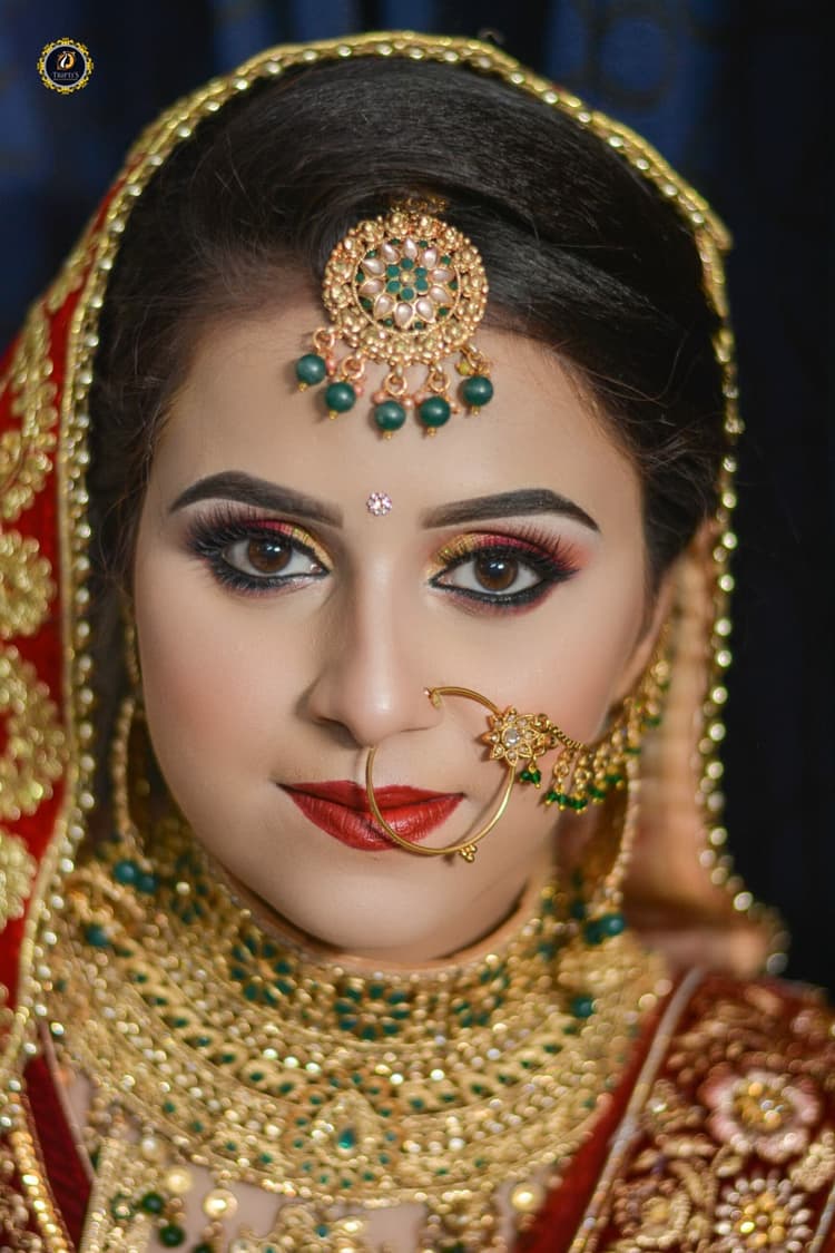 Tripti's Makeup Studio & Academy image 29