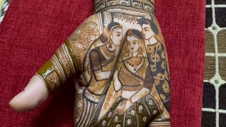 Vicky Mehandi artist image 1