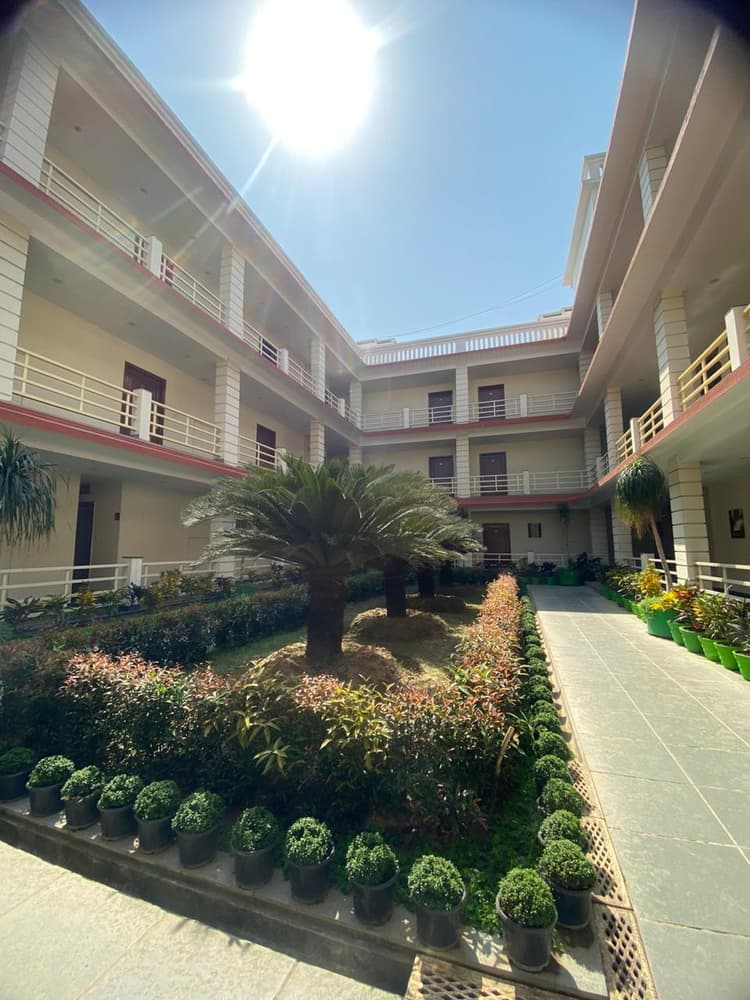 Victoria Beach Resort image 12