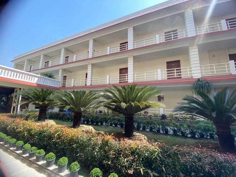 Victoria Beach Resort image 13