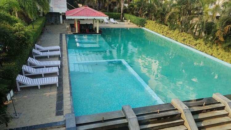 Victoria Beach Resort image 5