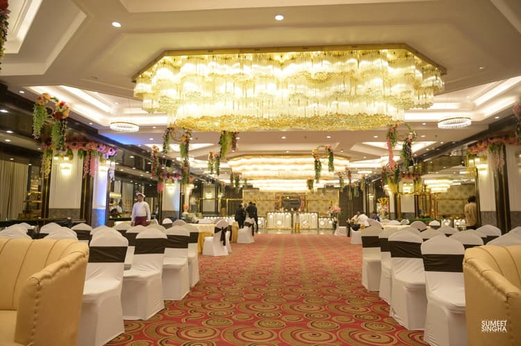 Vrindaban Banquet বৃন্দাবন ব্যাংকয়েট image 9