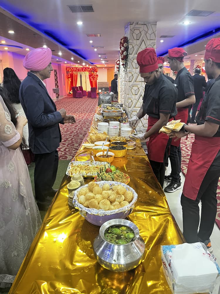 Vrindaban Banquet বৃন্দাবন ব্যাংকয়েট image 2