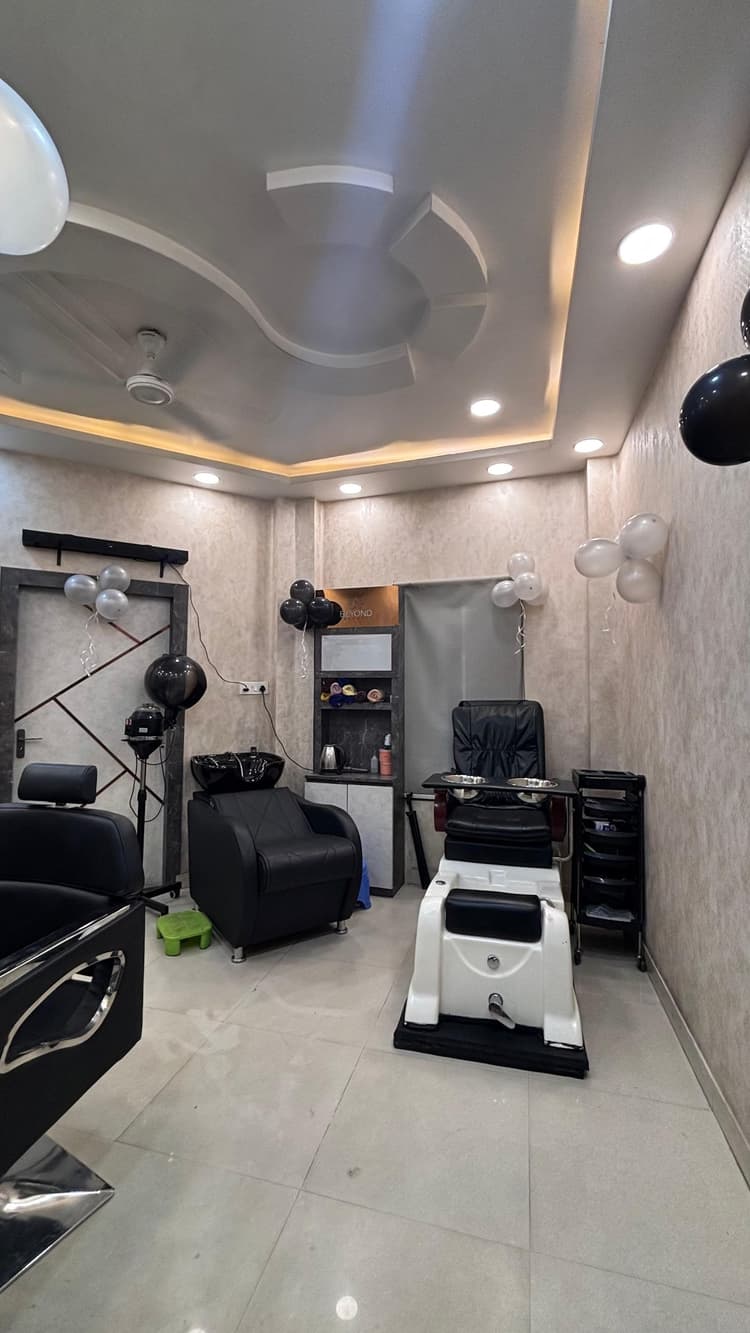 payal beauty parlour image 8